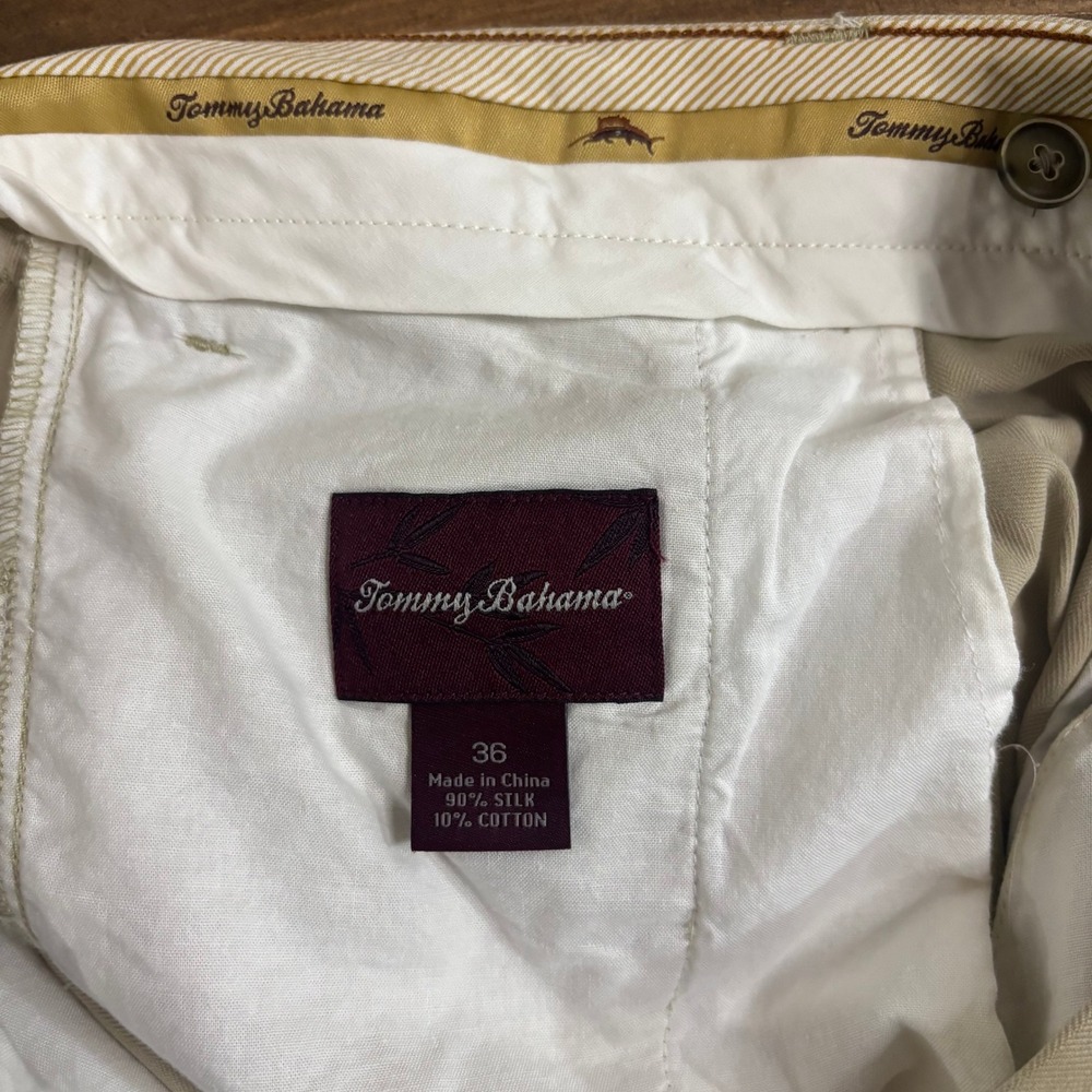TOMMY BAHAMA Silk Cotton Shorts Mens 36 Khaki Pleated Chino Relaxed - Picture 5 of 8